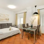 Free Parking Largo Barriera Comfort Apartmán
