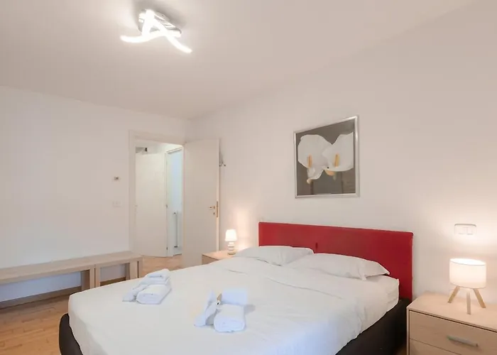 Free Parking Largo Barriera Comfort * Triest