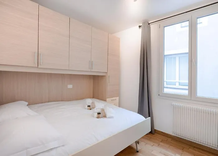 Free Parking Largo Barriera Comfort * Triest