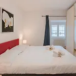 Free Parking Largo Barriera Comfort Апартаменти Трієст
